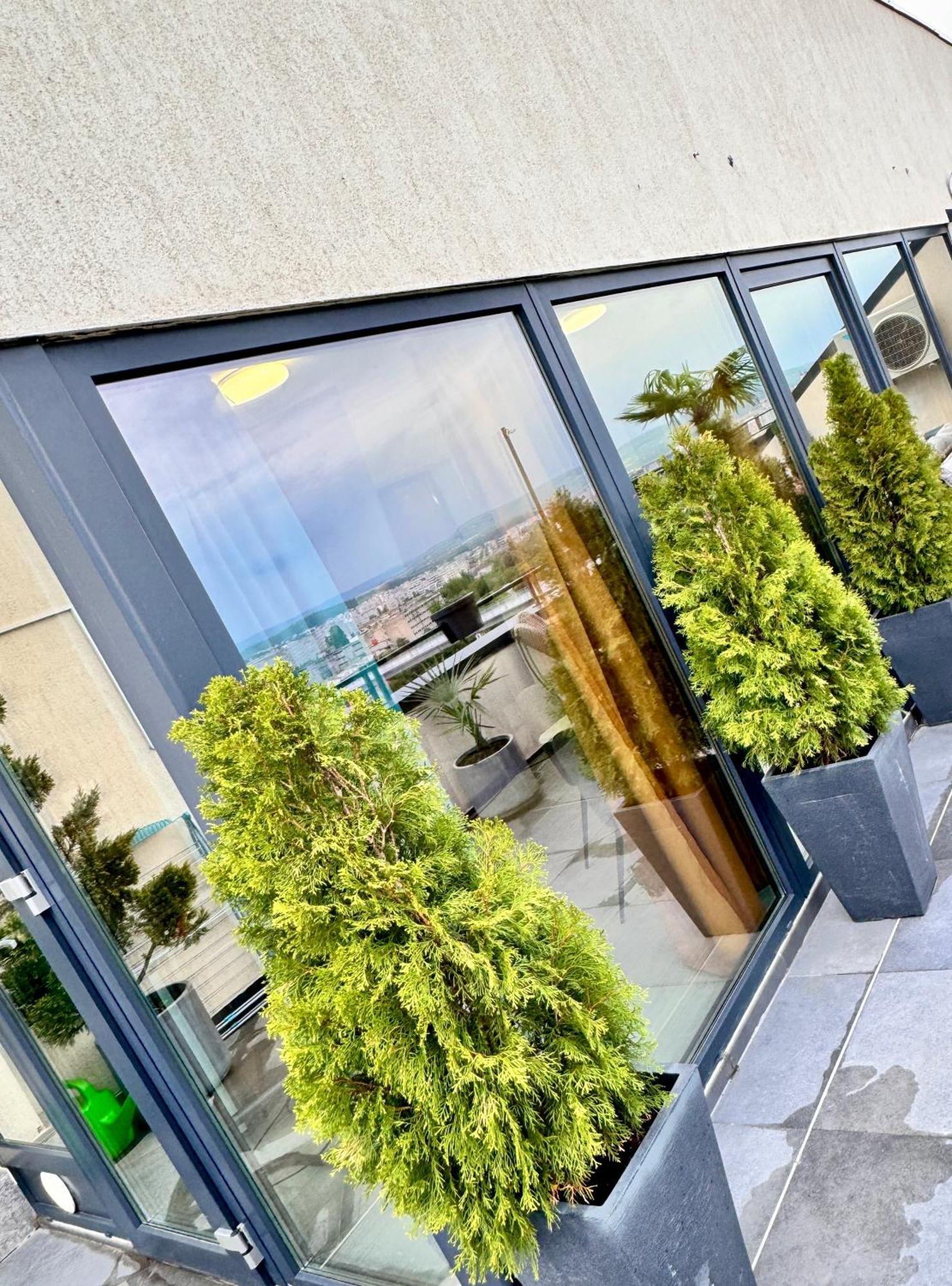 Penthouse Exclusive View , Iasiアパートメント エクステリア 写真